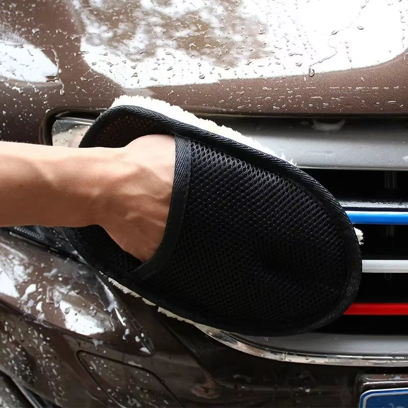 Premium Soft Wool Car Cleaning Gloves and Brushes for Automotive Care and Maintenance