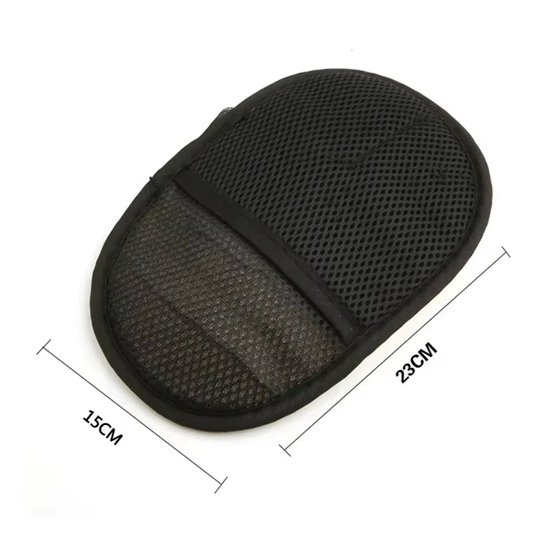 Premium Soft Wool Car Cleaning Gloves and Brushes for Automotive Care and Maintenance